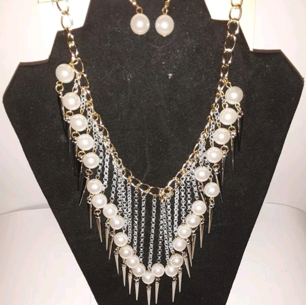 Bib Style Spiked Gold & Silver Tone Necklace Set